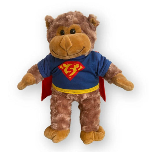 Knuffel aap met Superknuffel T-shirt en rode cape – maak je eigen superheld bij Make a Bear