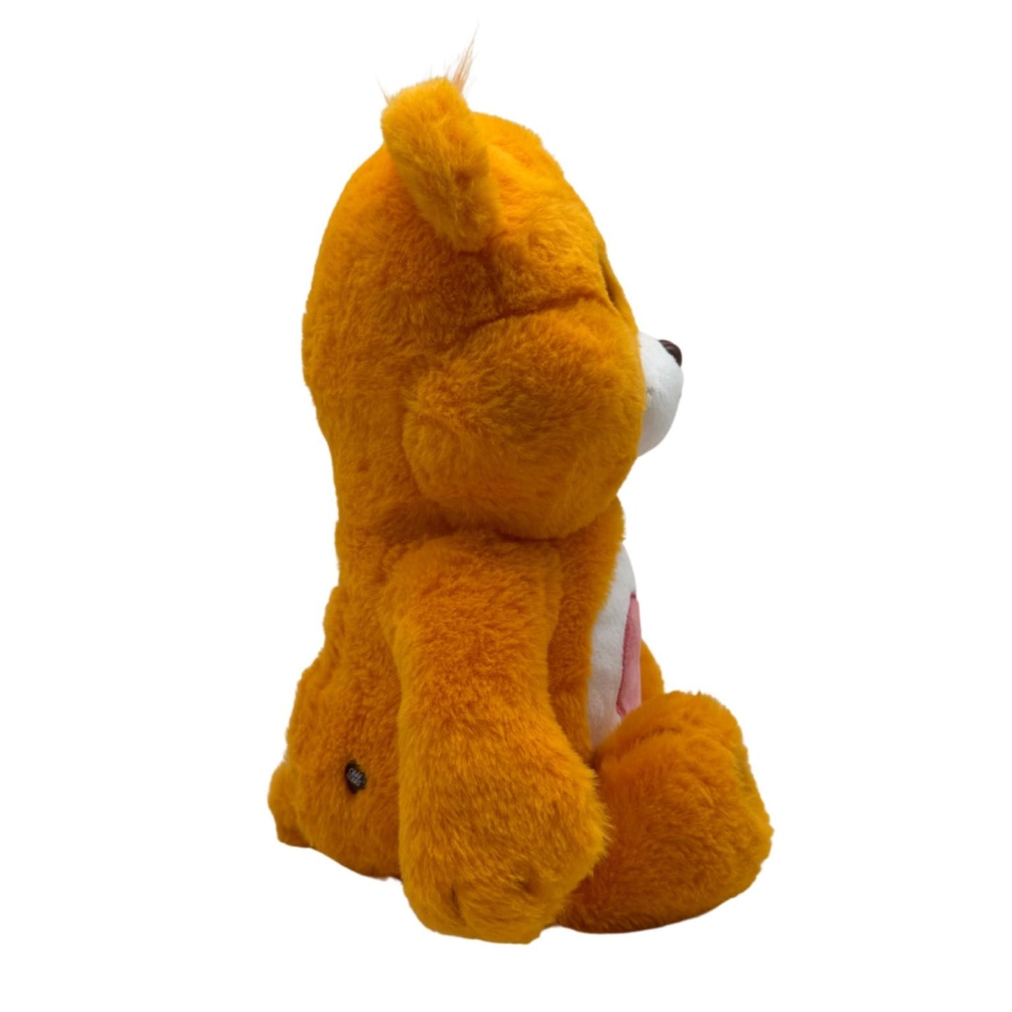 Zijkant van een zittend Hartebeertje Troetelbeertje van Make a Bear – zachte knuffel om zelf te vullen en te personaliseren