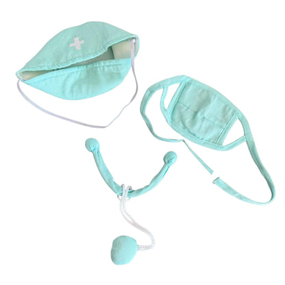 Knuffel dokter accessoires bestaande uit stethoscoop, mondmasker en dokterskapje in mintgroen