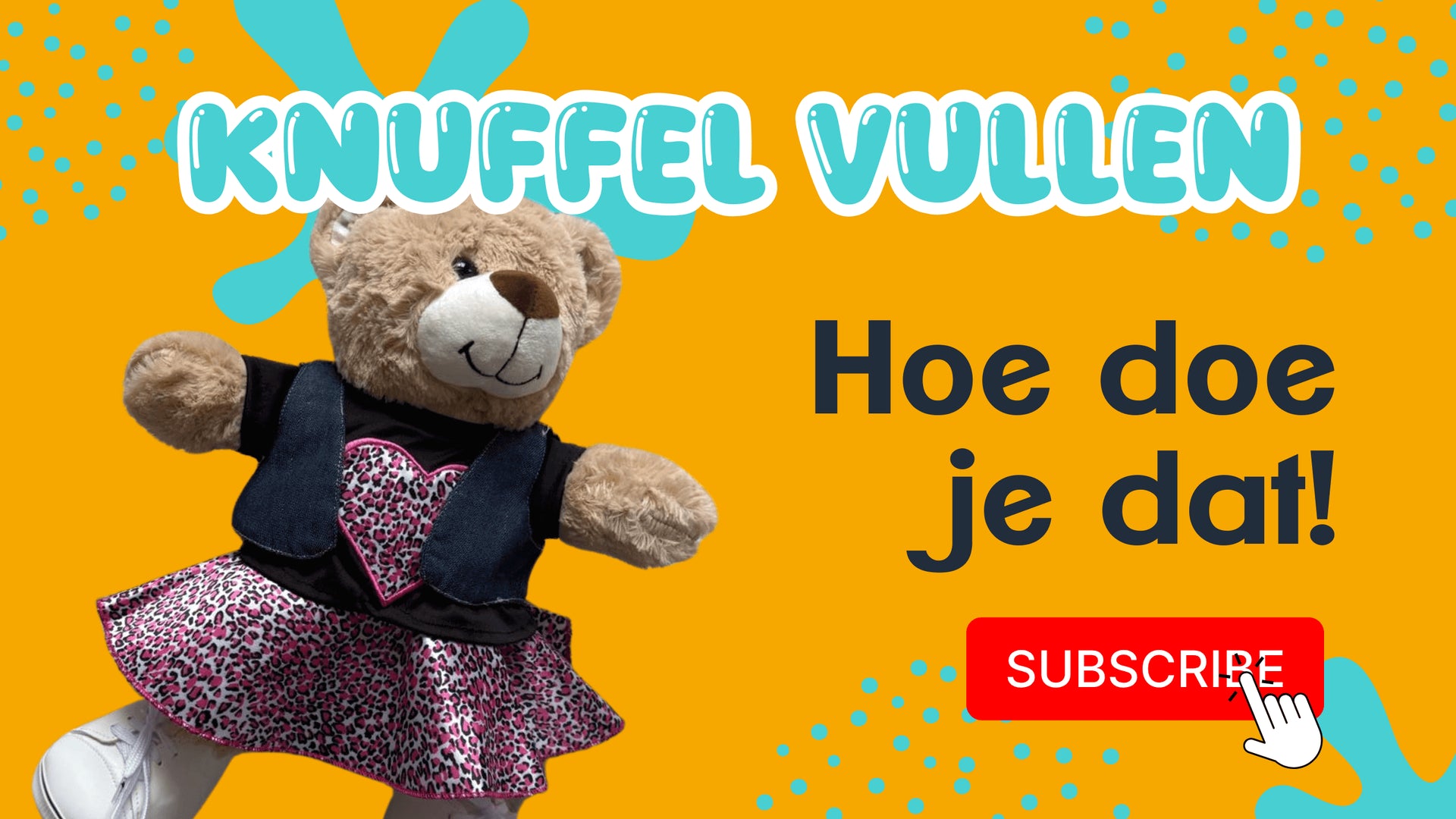 Video laden: Uitleg video waarin een knuffel wordt gevuld en aangekleed.