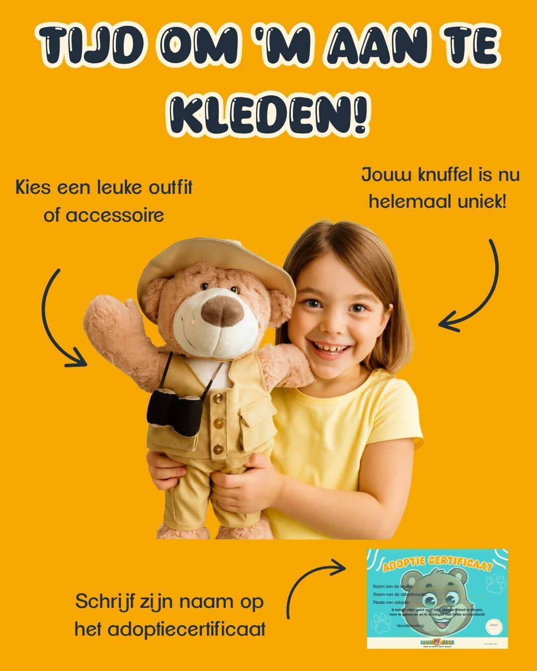 Afbeelding van stap 3 bij Make a Bear: geef je knuffel een naam, kies outfits en accessoires en vul het adoptiecertificaat in om de knuffel persoonlijk te maken.