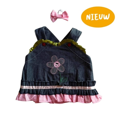 Stoer jeansjurkje met strikje voor knuffel – denim look uit de Make a Bear knuffelkleding collectie